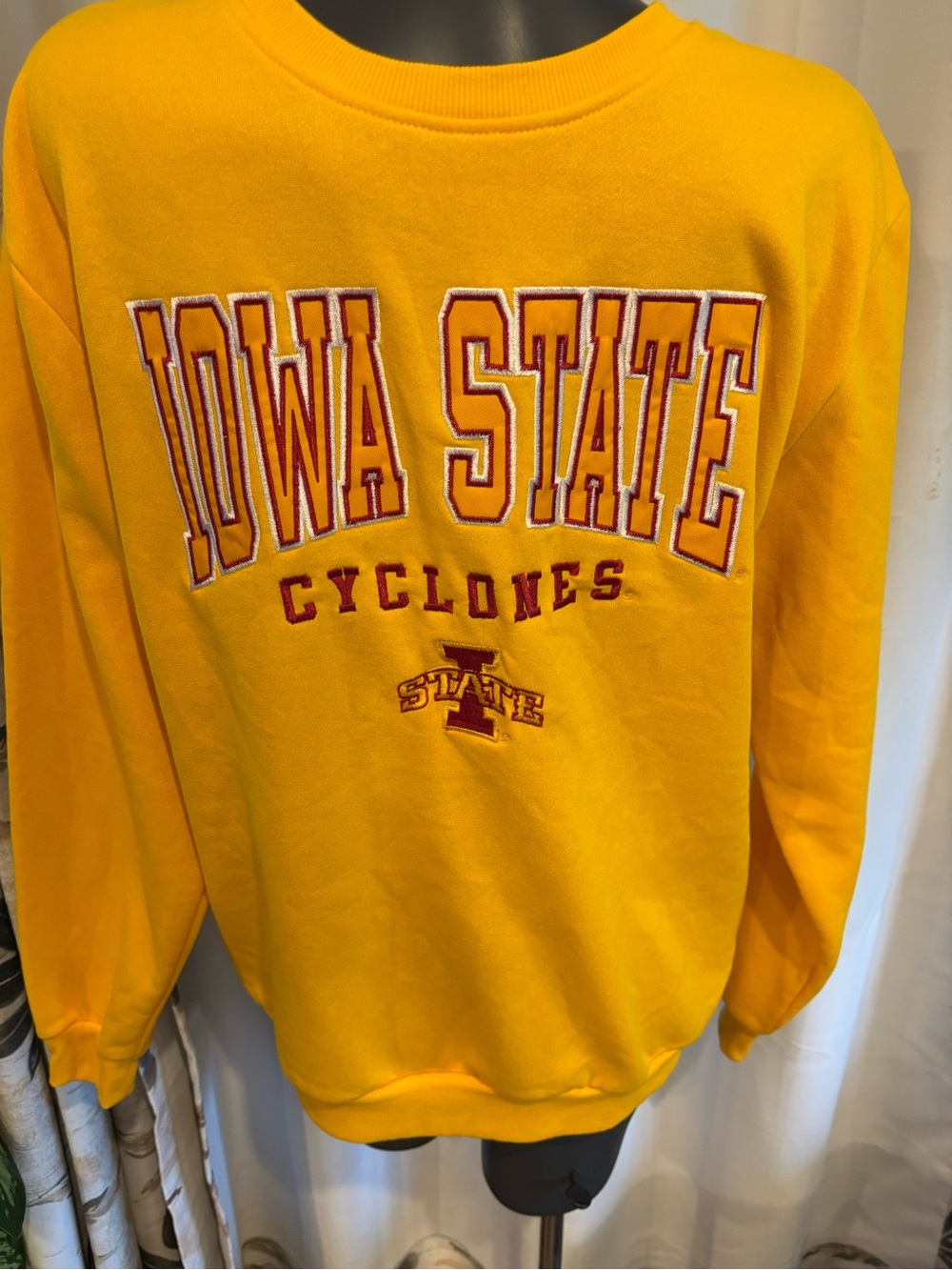 Colosseum Yellow Iowa State Cyclones Crewneck Sweatshirt
